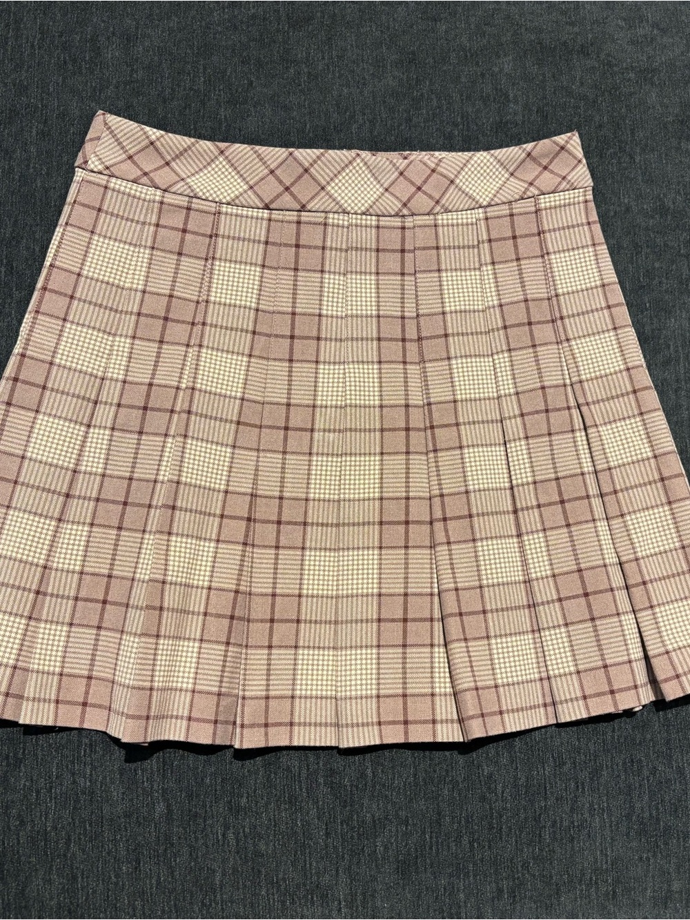 Aritzia Sunday Best Plaid Pleated Skater Mini Skirt in Blush Pink